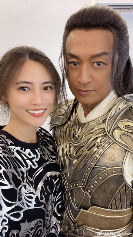 微信头像欧美女生霸气高冷头像(24张)